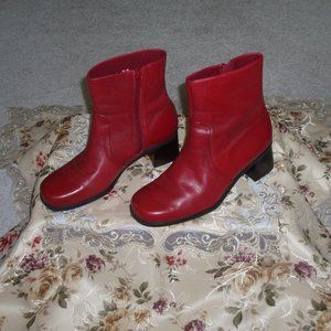 Naturalizer Red Leather Ankle Boots Size 8 1/2 Wide
